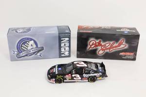 lot 513 image: 2001 Dale Earnhardt #3 GM Goodwrench Service Plus Diecast