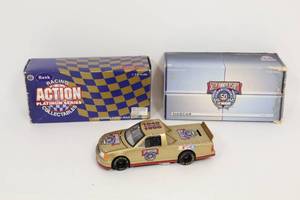 lot 532 image: Nascar 50th Anniversary 1998 Ford Race Truck 124 Nascar Diecast