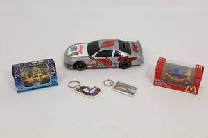 lot 537 image: Lot Of Diecast