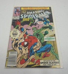 lot 16 image: MARVEL COMICS THE AMAZING SPIDER-MAN #370 DEC 1992 Invasion of the Spider Slayers