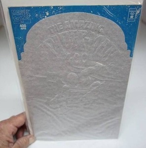 lot 20 image: The Amazing Spiderman #400 Double size Die-Cut Enhanced Cover Death of Aunt May