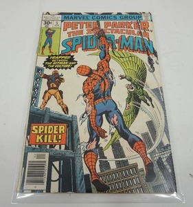 lot 29 image: SPECTACULAR SPIDER-MAN #5 (Marvel 1977) THE VULTURE HITMAN