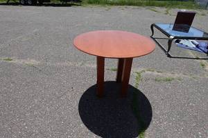 lot 100A image: Round Wood Table