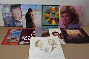 lot 282 image: 10 Vinyl Records