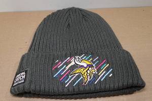 lot 283 image: Minnesota Vikings Beanie