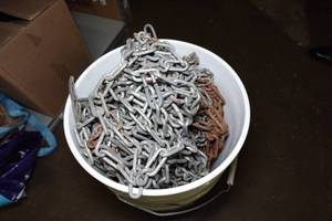 lot 304 image: 5-Gallon Bucket of Chains