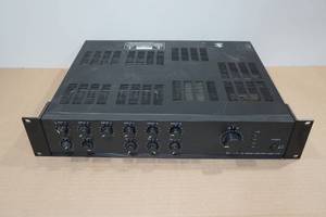 lot 2 image: TOA 700 Series Rack Mount Amplifier Model A-706