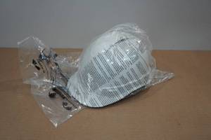 lot 32 image: Pyramex Hard Hat