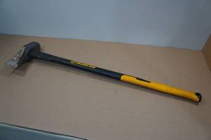 lot 34 image: Collins Axe