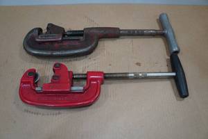 lot 53 image: 2 Pipe Cutters - Ridgid, Super-Eco