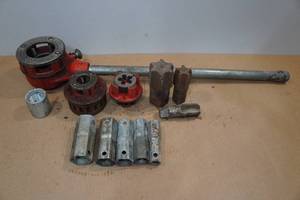 lot 85 image: Ridgid Pipe Threader and Large Taps