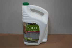 lot 102 image: 1-Gallon Bona Hard-Surface Floor Cleaner