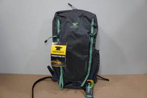lot 107 image: Mountainsmith Scream 12 Backpack - Phantom