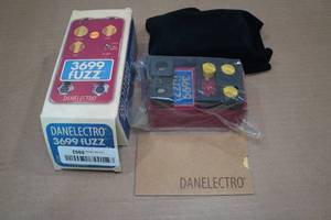 lot 114 image: Danelectro 3699 Fuzz Electric Guitar Effects Pedal - DTF1