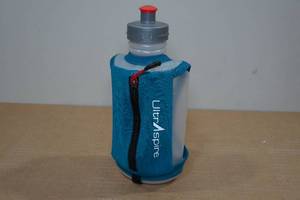 lot 122 image: Ultraspire Handheld Water Bottle