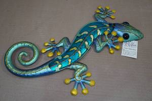 lot 147 image: Regal Art 18 Gecko Wall Dcor