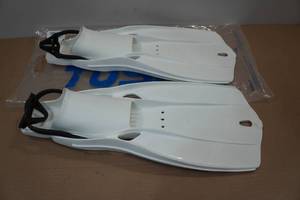 lot 186 image: TUSA SF-0110 Travel Right Scuba Fins