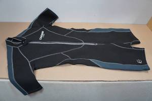lot 197 image: Cressi Lido 2mm Mens Wetsuit -L4