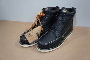 lot 201 image: Irish Setter Wingshooter Waterproof Work Boots -Size 12