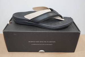 lot 210 image: Vionic Mens Tide Sandals -Size 11