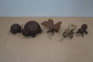 lot 212 image: 5 Cast Iron YardGarden Dcor