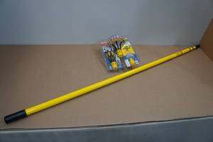 lot 235 image: Bulb Changing Kit