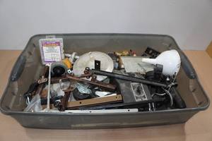 lot 257 image: Assorted Hardware - Clamps, Fittings, Regulators