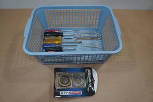lot 258 image: Tow Smart Bearing Kit with Screwdrivers and Wrenches