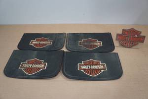 lot 261 image: 4 Harley Davidson Mud Flaps with Hitch Cover
