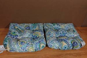 2 OutdoorIndoor Square Chair Cushions 18