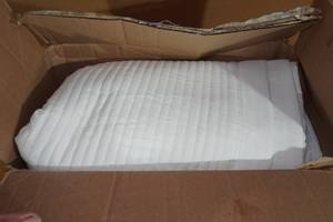 Queen Quilt with 2 Pillow Cases -White