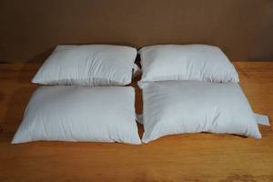 4 Utopia Bedding Pillows 12x20