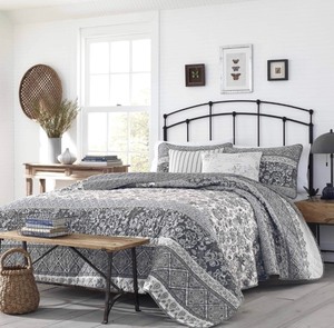 3-Piece King Quilt Set -Quilt & 2 Pillow Shams, Gray