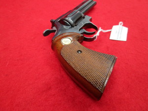 lot 6 image: Colt Diamondback .22LR