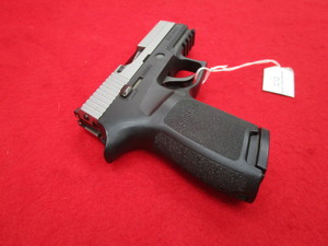 lot 9 image: Sig Sauer P250 9mm