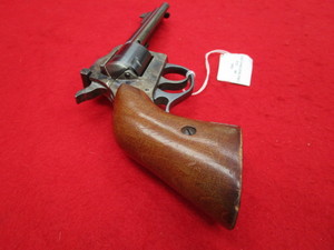 lot 17 image: H&R 686 .22LR