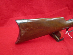 lot 29 image: Winchester 92 32WCF