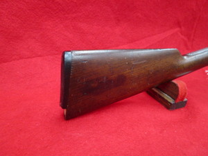 lot 34 image: Winchester 1906 .22LR Pump