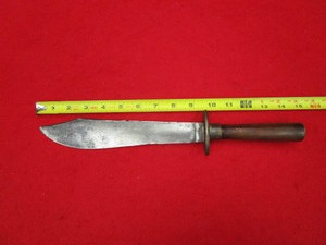 lot 50 image: BowieTrench Knife