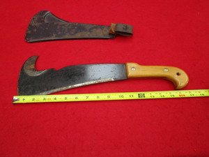 lot 51 image: Woodmans Pal Knife & Sheath