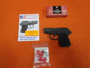lot 21-B image: Kel-Tec P-32 Pistol (new never fired)
