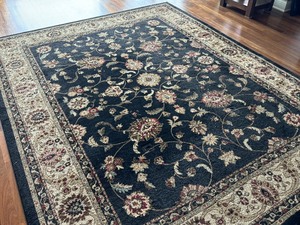 lot 44 image: Decorative Area Rug