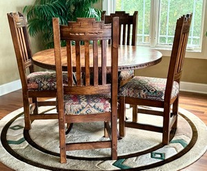 lot 6 image: New Mexico Style Round Table and Chairs Dining Set