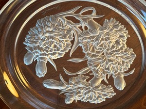 lot 42 image: T. Yamaoat Hoya Crystal Plate