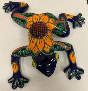 lot 94 image: Mexico Pottery Painted Frog Figurine