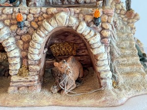 lot 87 image: Department 56 Little Town of Bethlehem Series Caravansary Rooms at the Inn