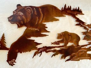 lot 82 image: Metal Laser Cut Northwoods Bear Wall Hanging