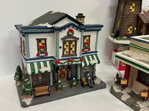 lot 119 image: Four Department 56 Nicholas Square House Figurines including Nicolas Square Bettys Diner