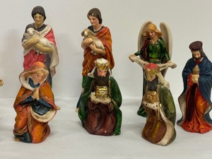 lot 120 image: Collectible Ceramic Nativity Scene Figurines