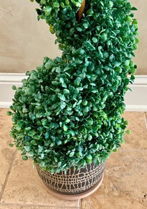 lot 154 image: Twisted Faux Topiary